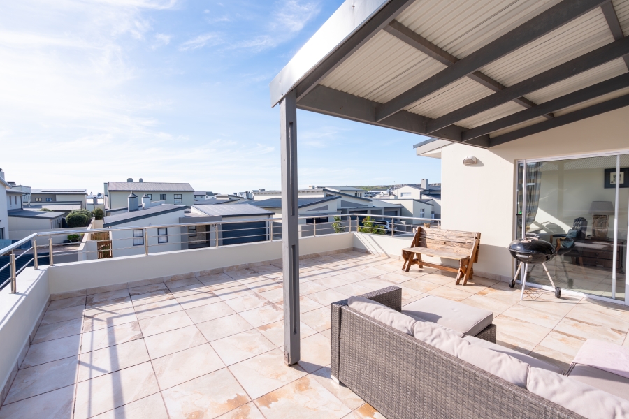 4 Bedroom Property for Sale in Sunset Estate Western Cape